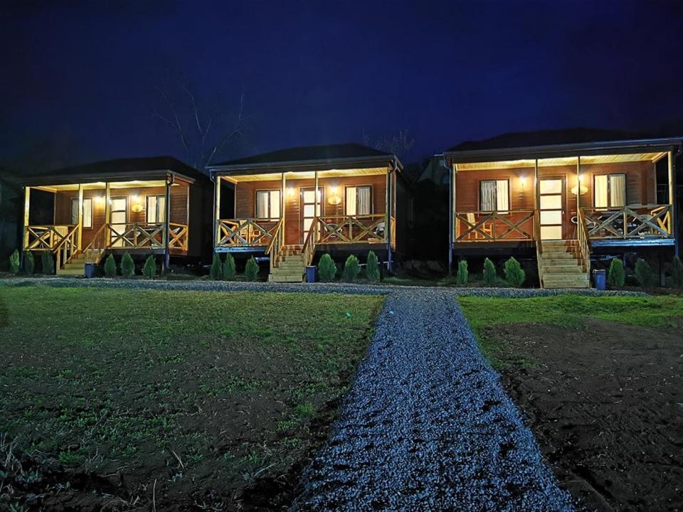 Chateau Ateni Cottages 哥里 外观 照片
